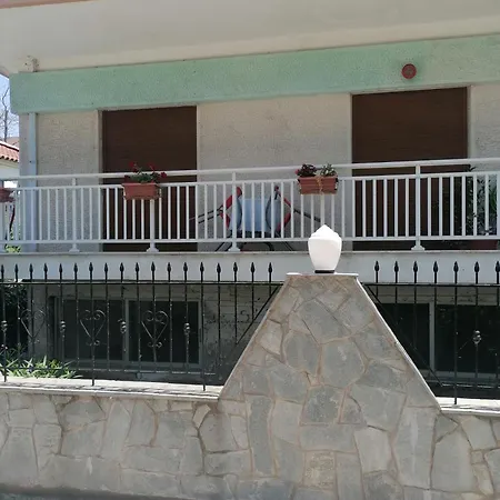 Διαμέρισμα Domna's